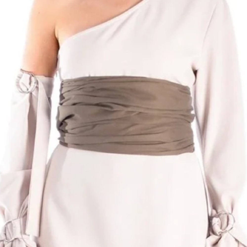Elegant Multiway Belt Top - Picture 5 of 6